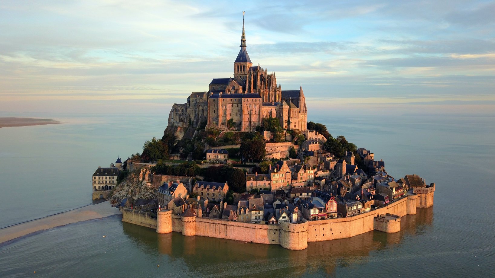 Mont-Saint-Michel (France, abbey founded 708)